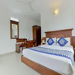 Oyo 15460 Centre Point