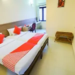 Oyo 3633 Nanda Inn