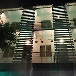 Jippus Galaxy Budget Air Port Hotel