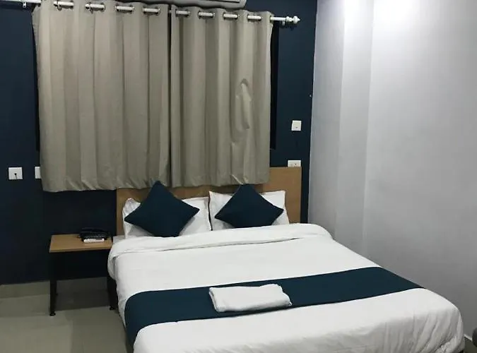 Empire Grande Suites