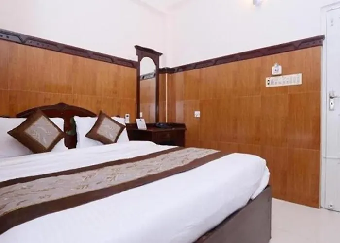 Ascot Hotel