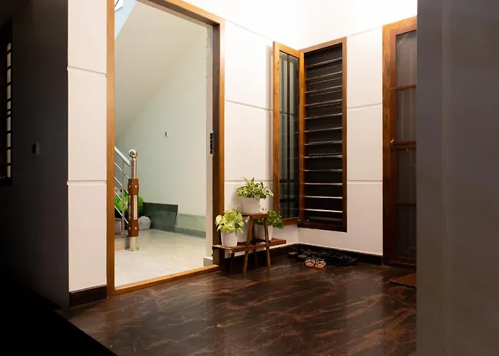 The Casa Vista, Kaloor