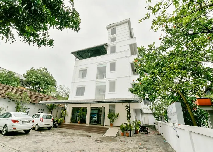Oyo 15460 Centre Point