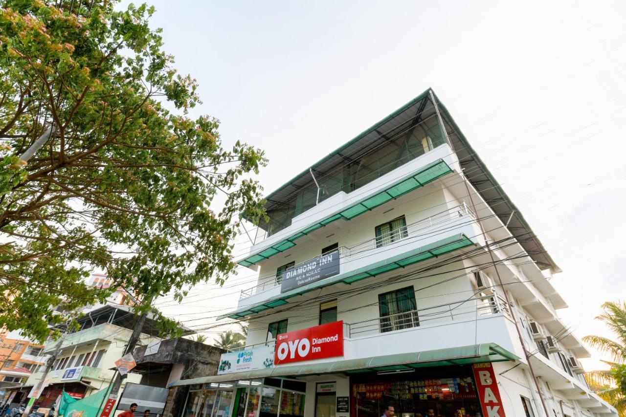 Oyo 8273 Diamond 3* Kochi