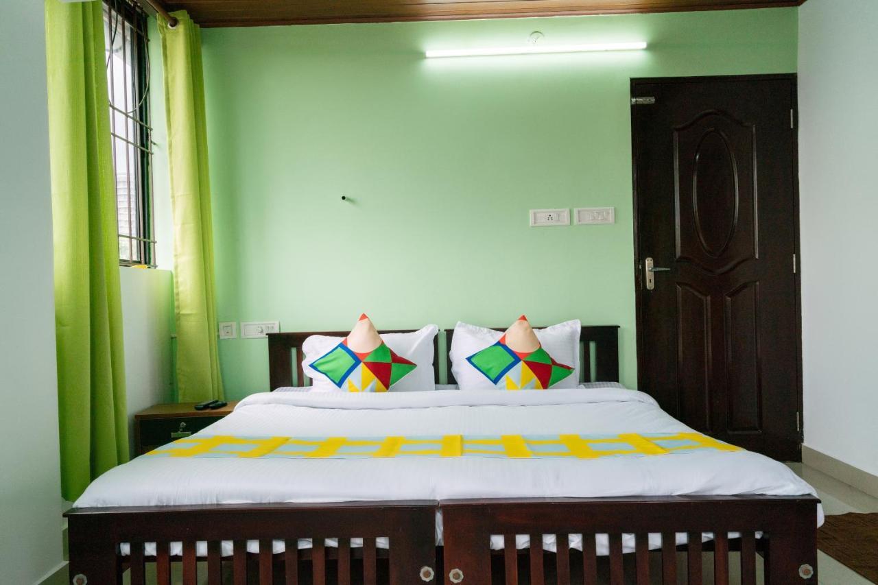 Guest house Oyo Home 49697 Aj Apartments Kochi