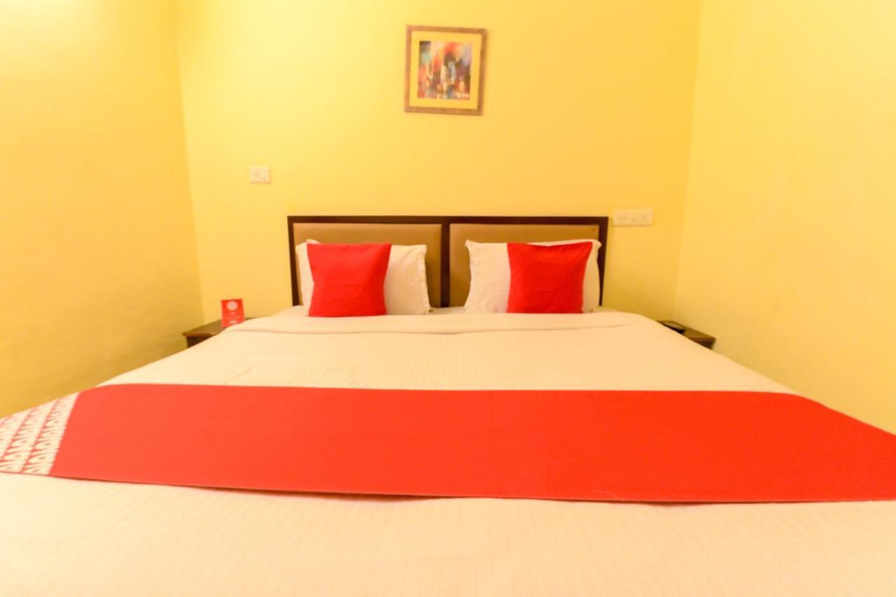 Hotel Oyo 8273 Diamond Kochi