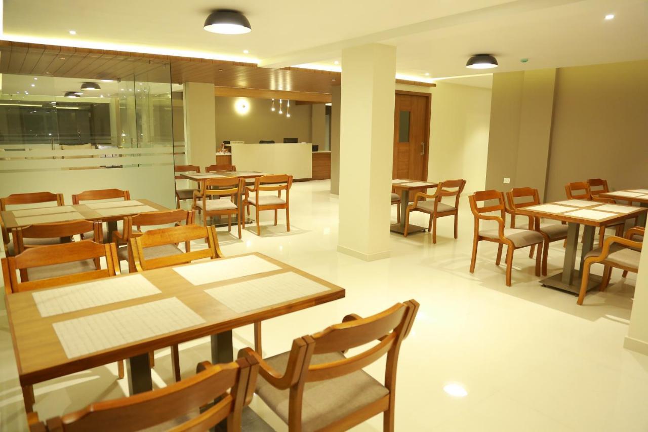 Hotel Hill Heights 4*
