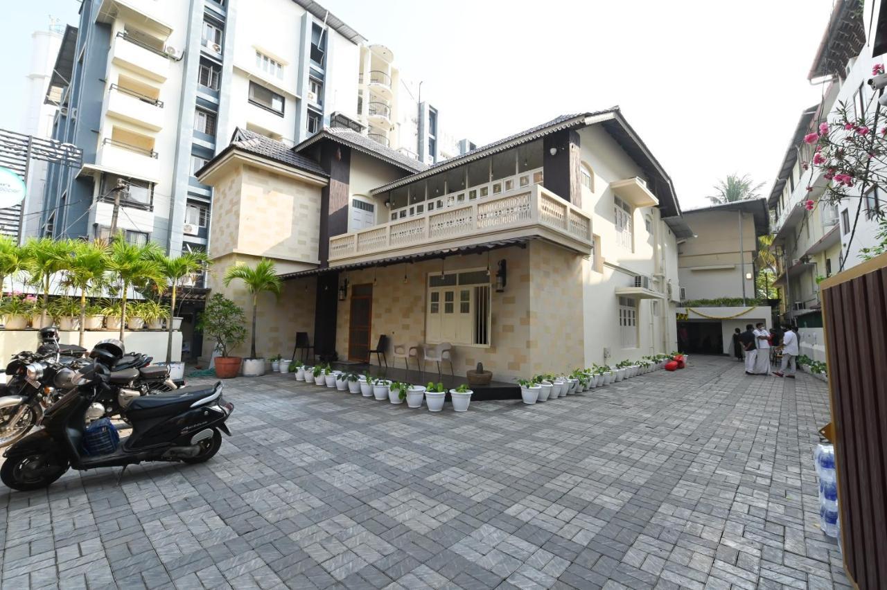 Hotel Nambiars Premium Heritage Kochi