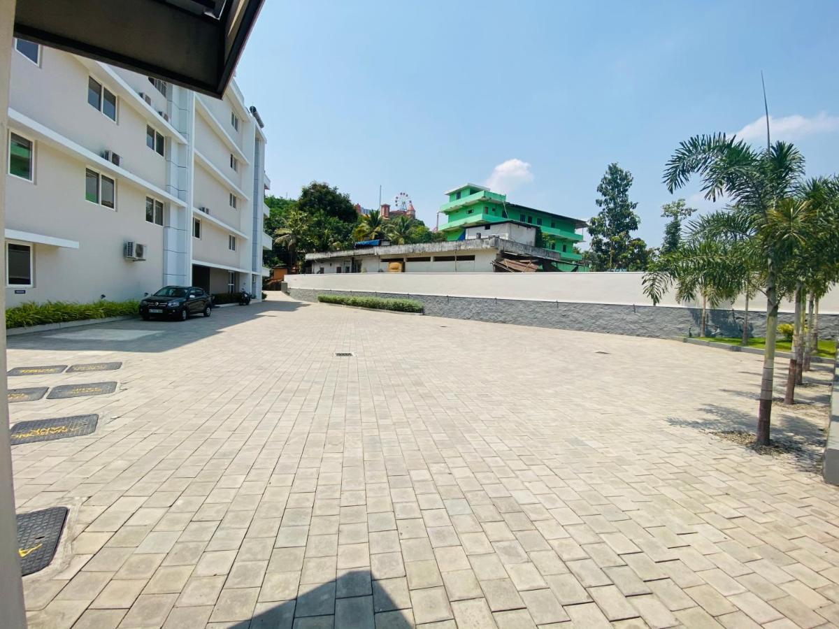Hill Heights Hotel 4*