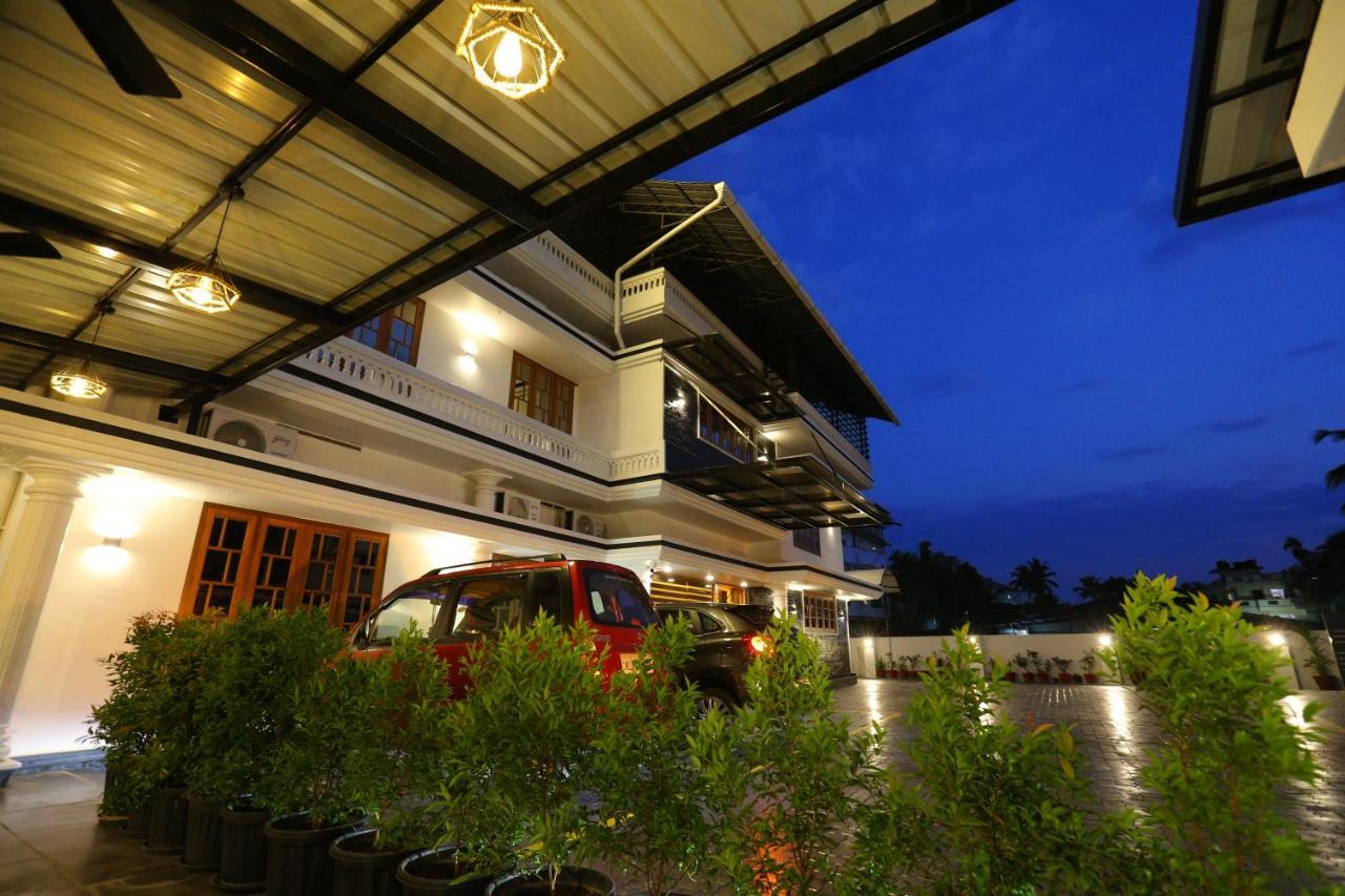 Ahlan Luxury Hotel