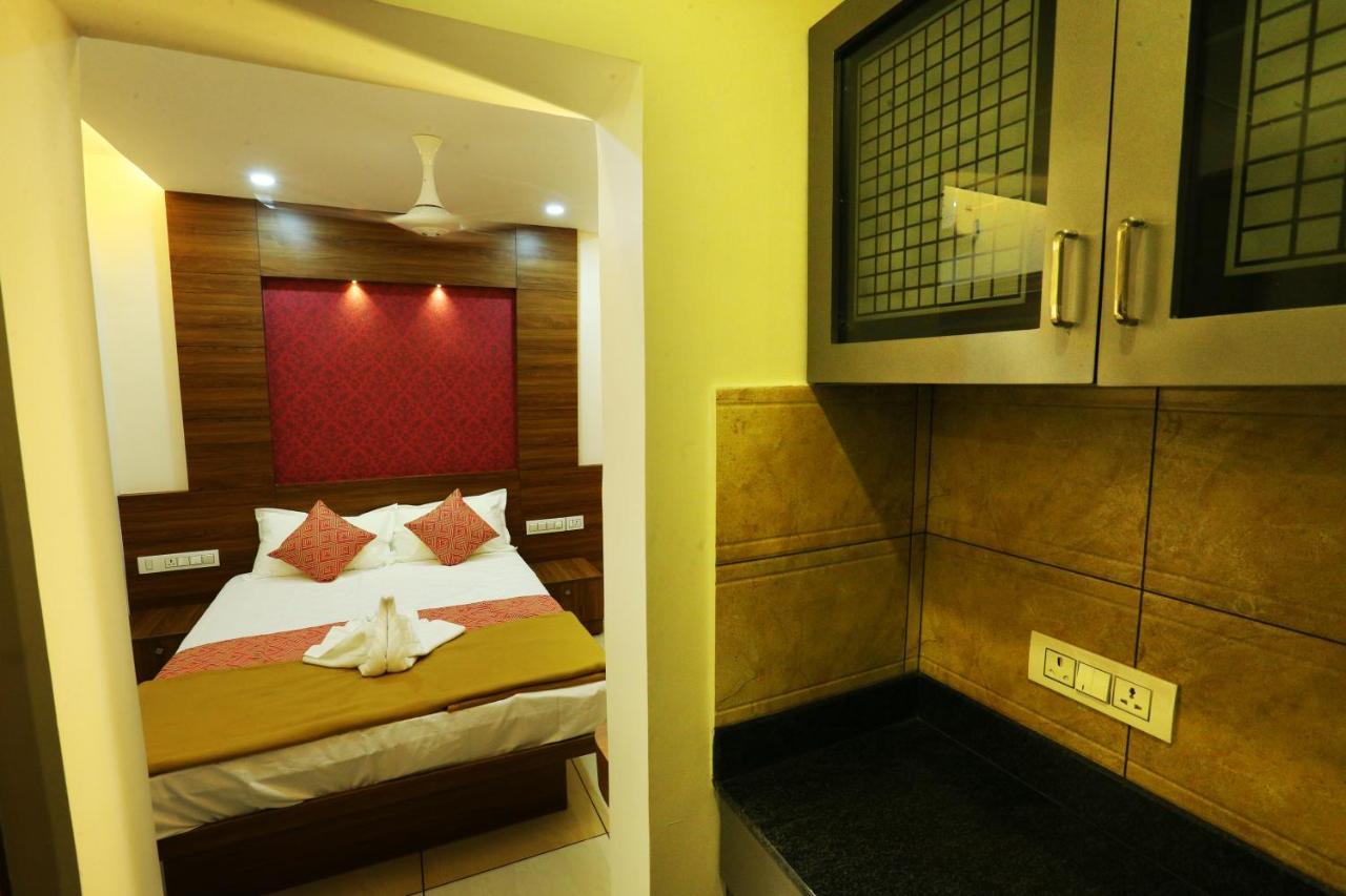 Ahlan Luxury * Kochi