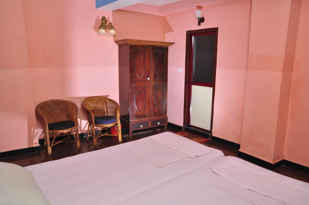 Toms Old Mansion Bed & Breakfast 2*