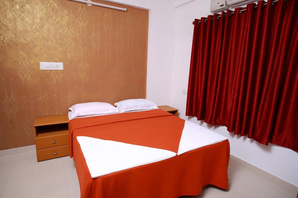 Hotel Phils' Residency & Banquets Kochi