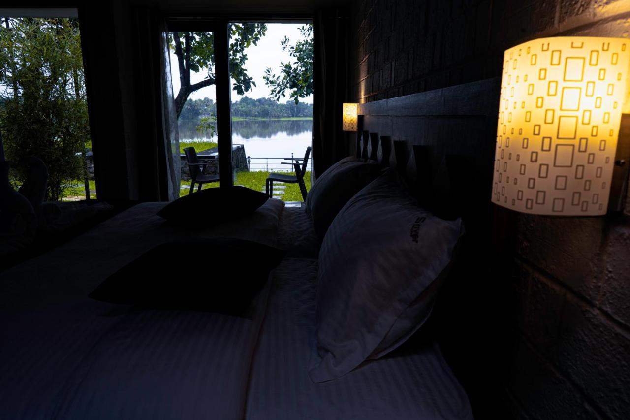 Resort S River Kochi