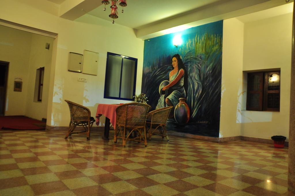 Toms Old Mansion Bed & Breakfast 2*