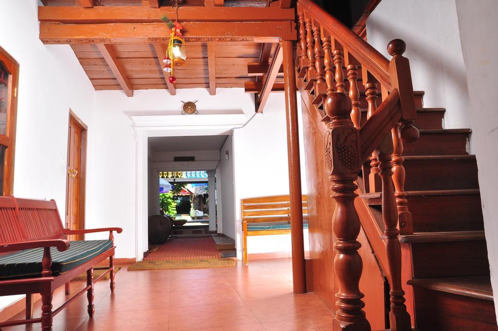 Toms Old Mansion Bed & Breakfast 2*
