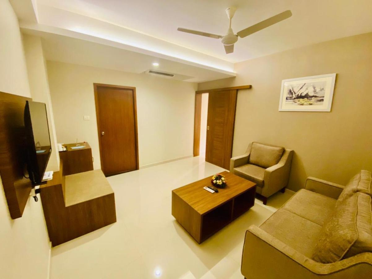 Hotel Hill Heights 4*