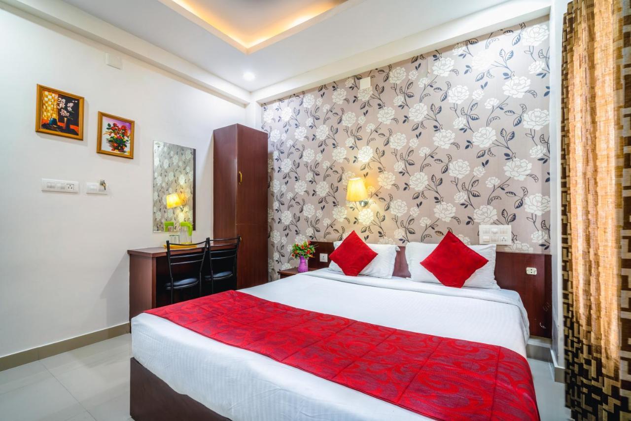 Hotel Almas Residency Kochi
