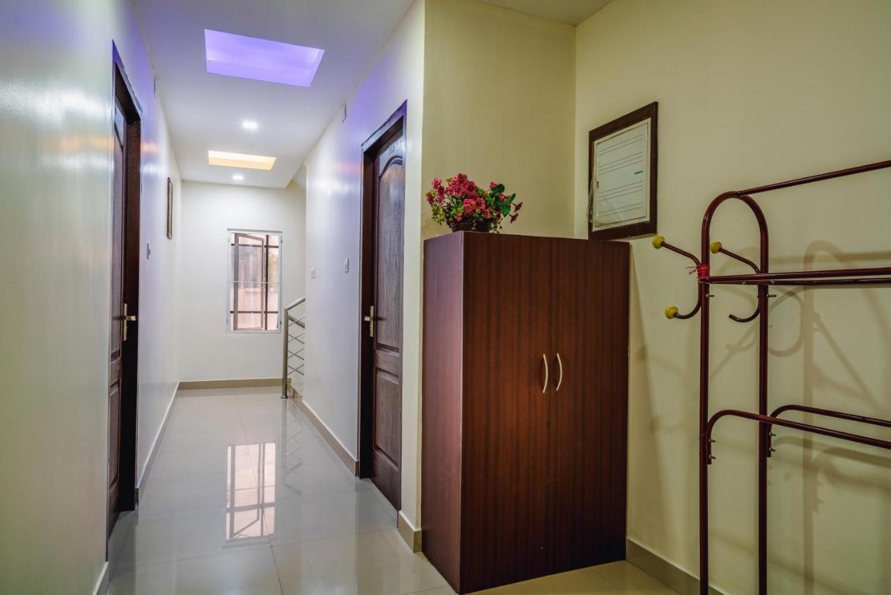 Almas Residency Hotel 2*