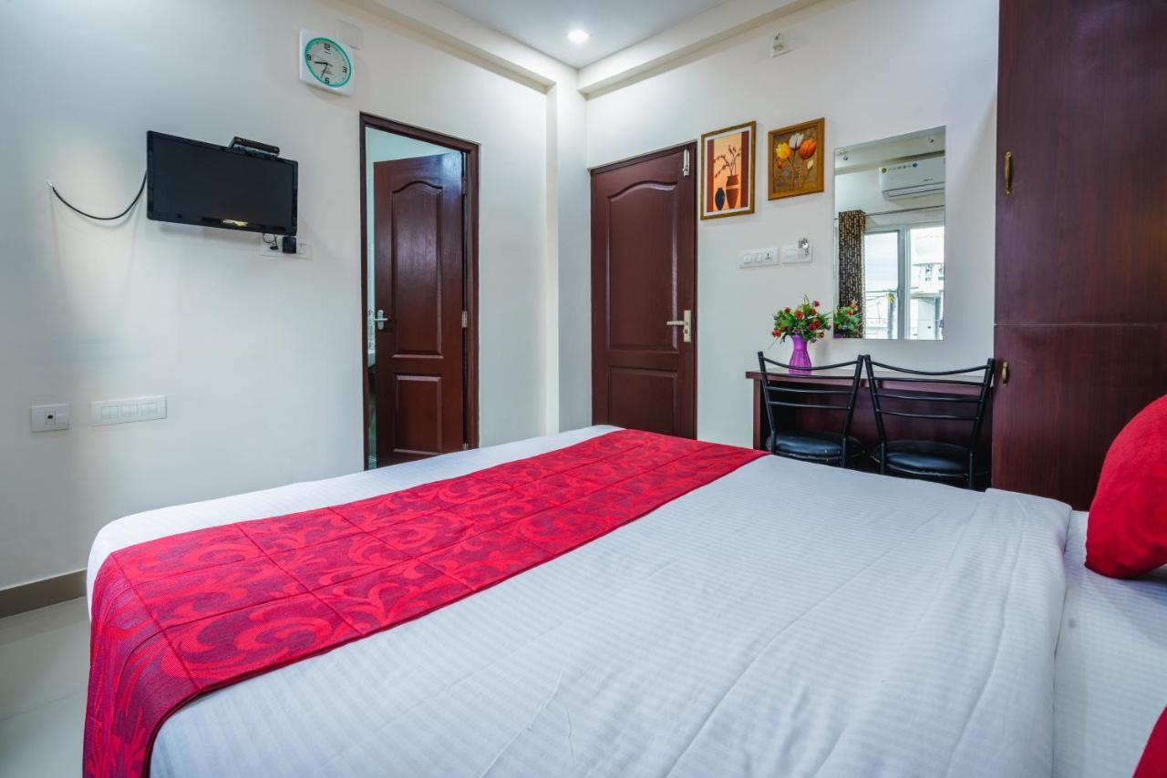 Hotel Almas Residency Kochi