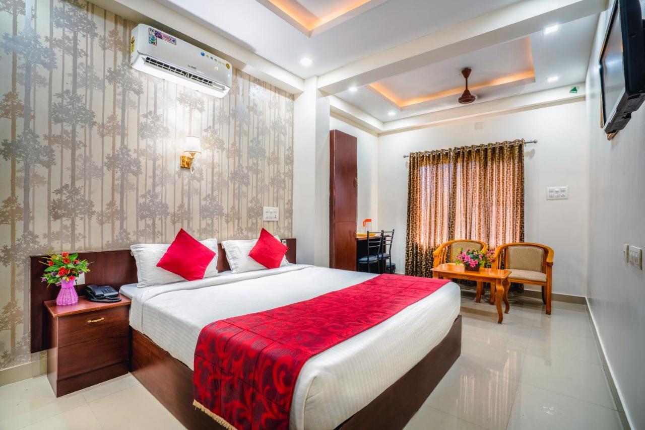 Almas Residency 2* Kochi