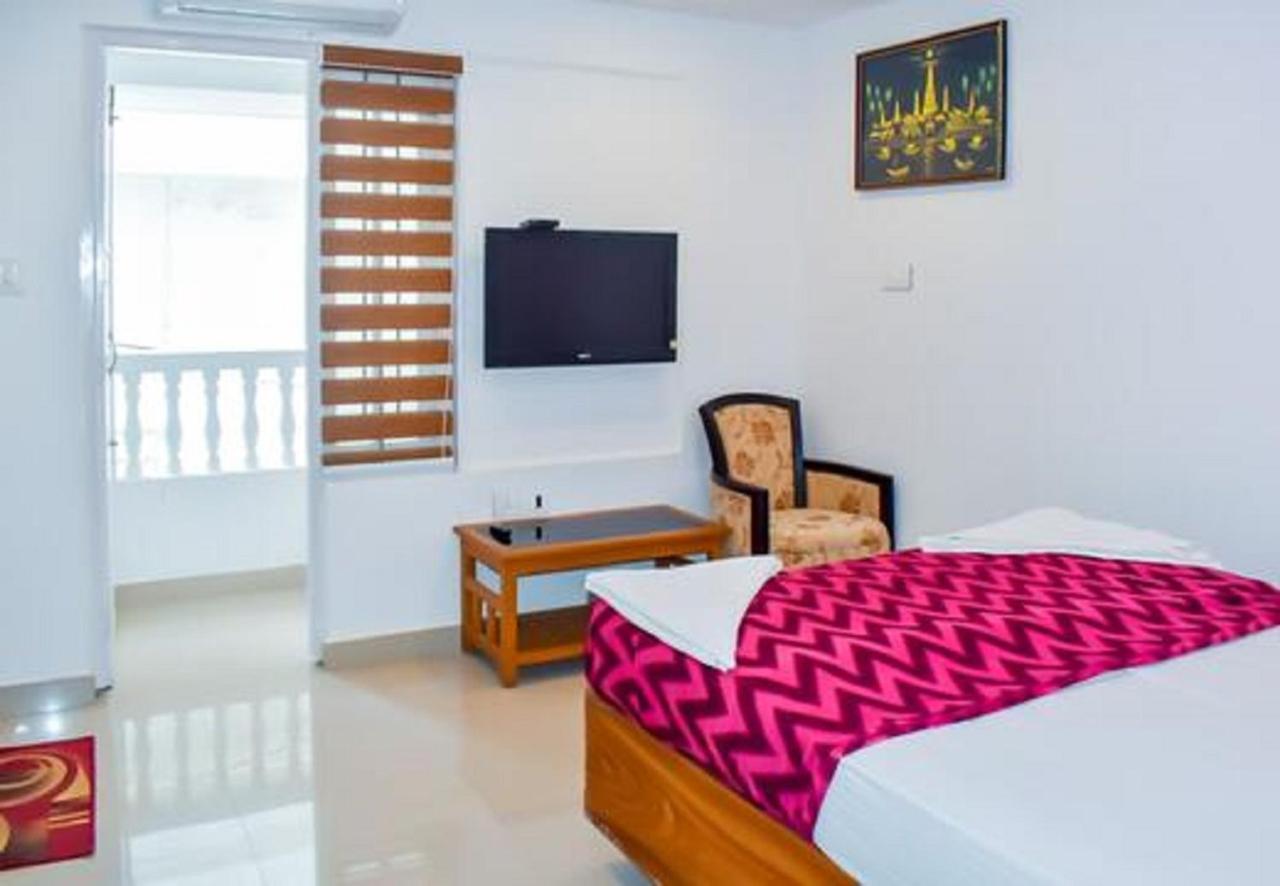 Hotel Phils' Residency & Banquets