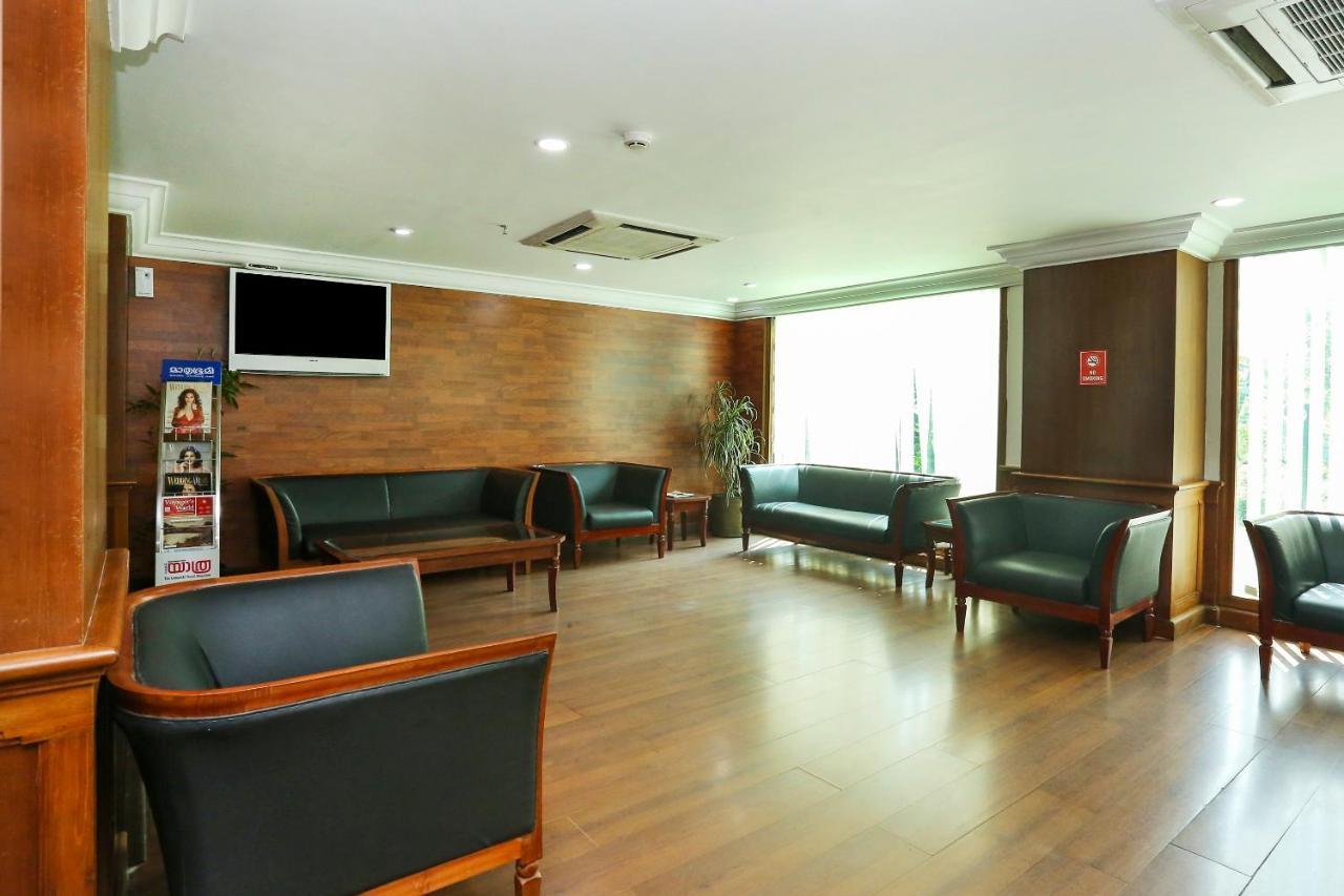 Oyo 10719 Mermaid Hotel