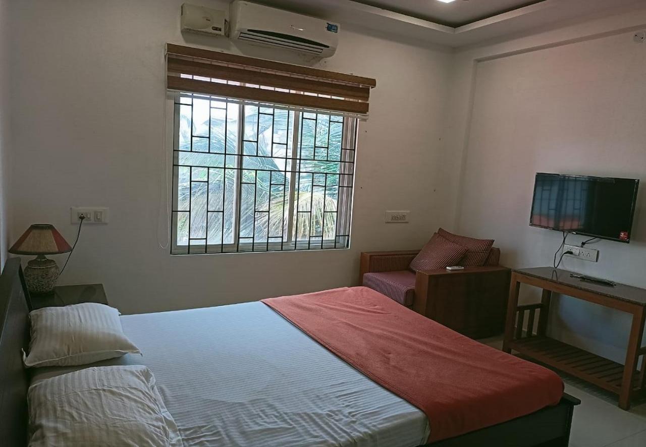 Hotel Phils' Residency & Banquets Kochi