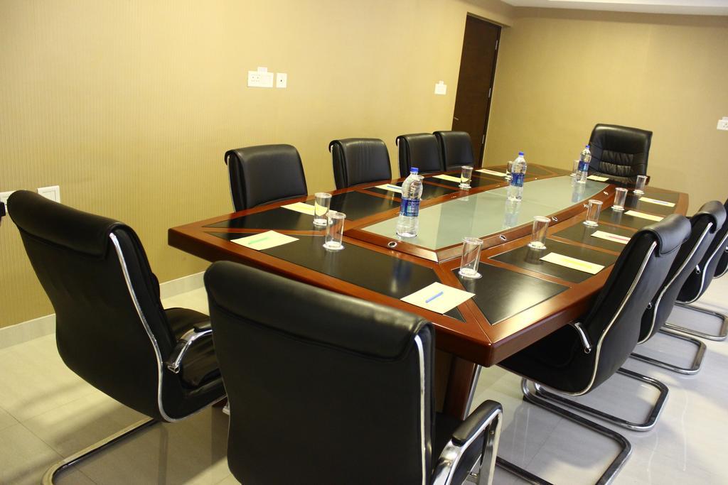 Abaam Cochin Hotel 4*