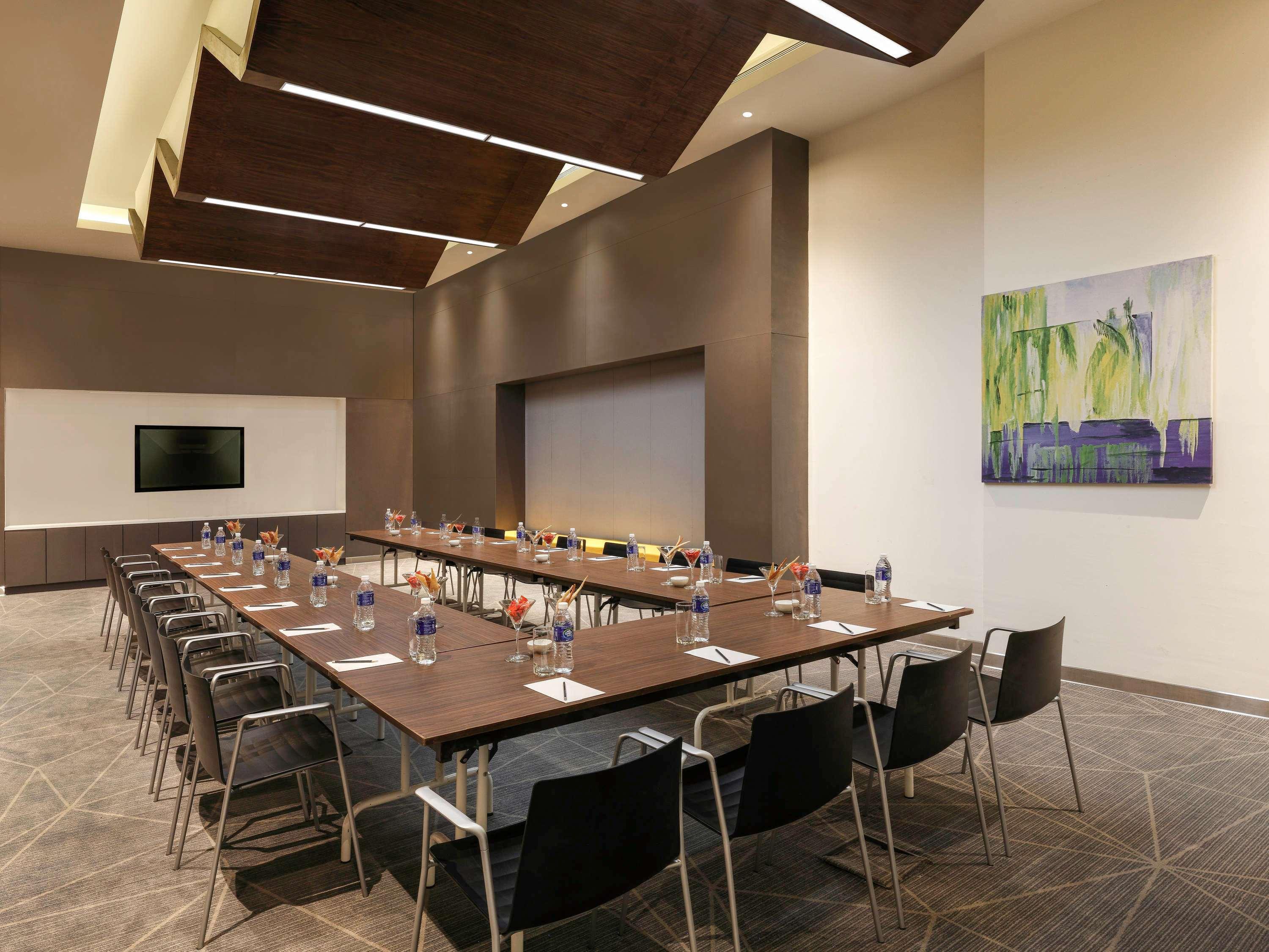 Hotel Ibis Centre - An Accor Brand 4*
