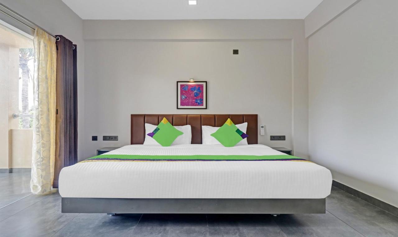 Treebo Grand Vistara Airport Hotel Kochi