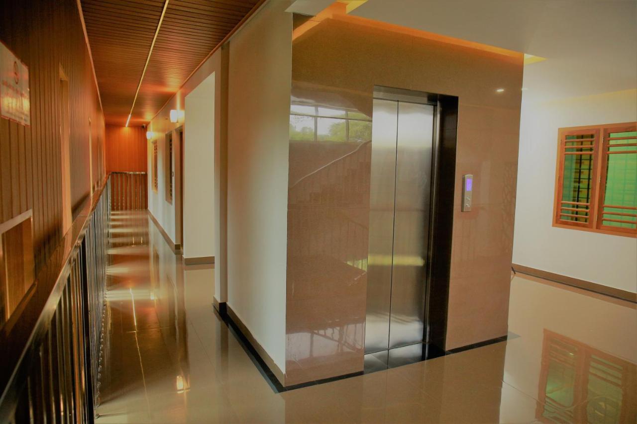 Ags Residency Hotel Kochi