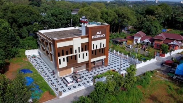 Hotel Ags Residency 3*