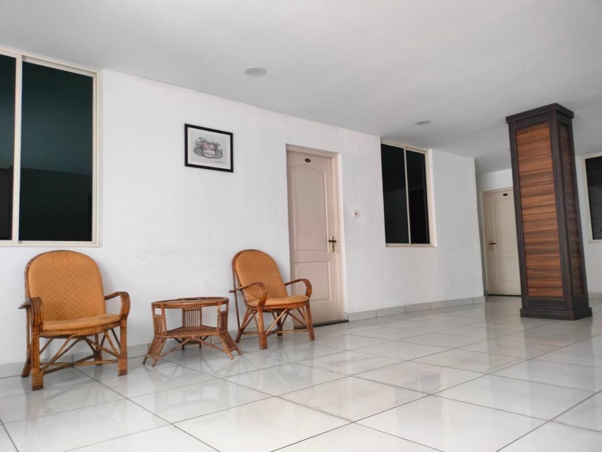 Kings Thrippunithura Hotel Kochi