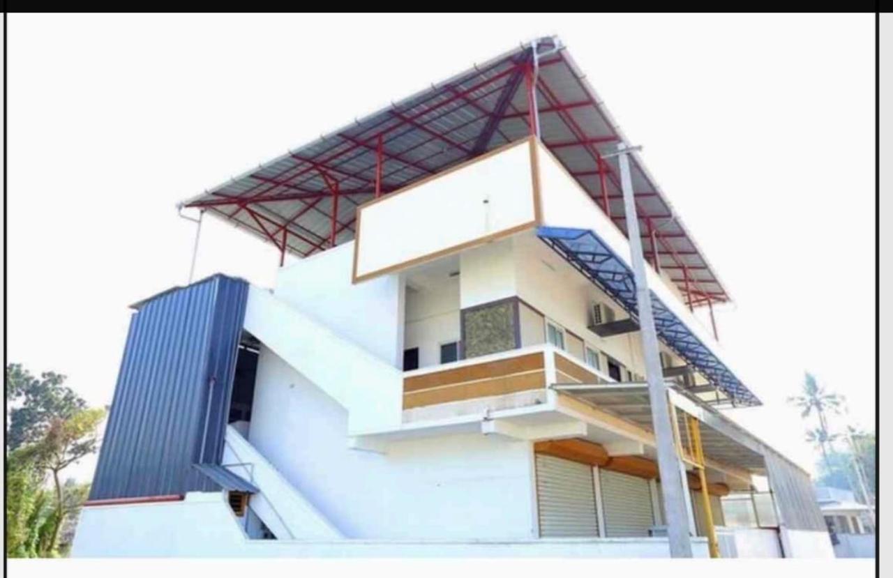 Homestay 23374 Edapally Kochi