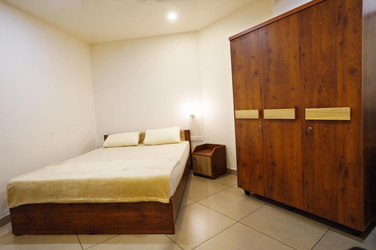 Kadampanattu's Apartment