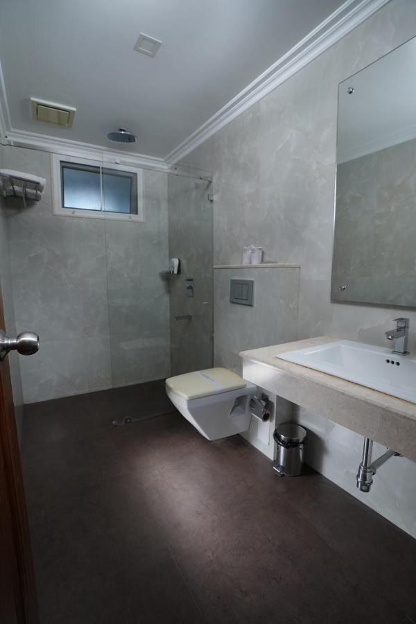 Hotel Tgr Kochi