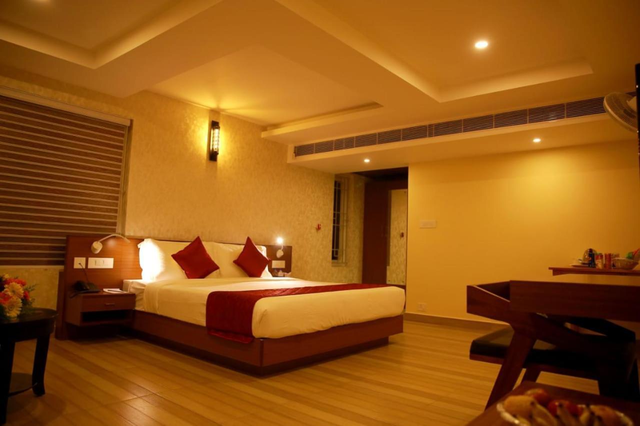 Hotel Dchandelier 3*