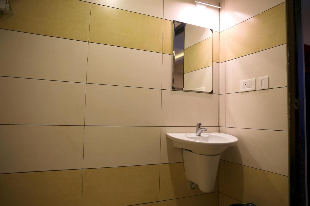 Hotel Dchandelier 3*