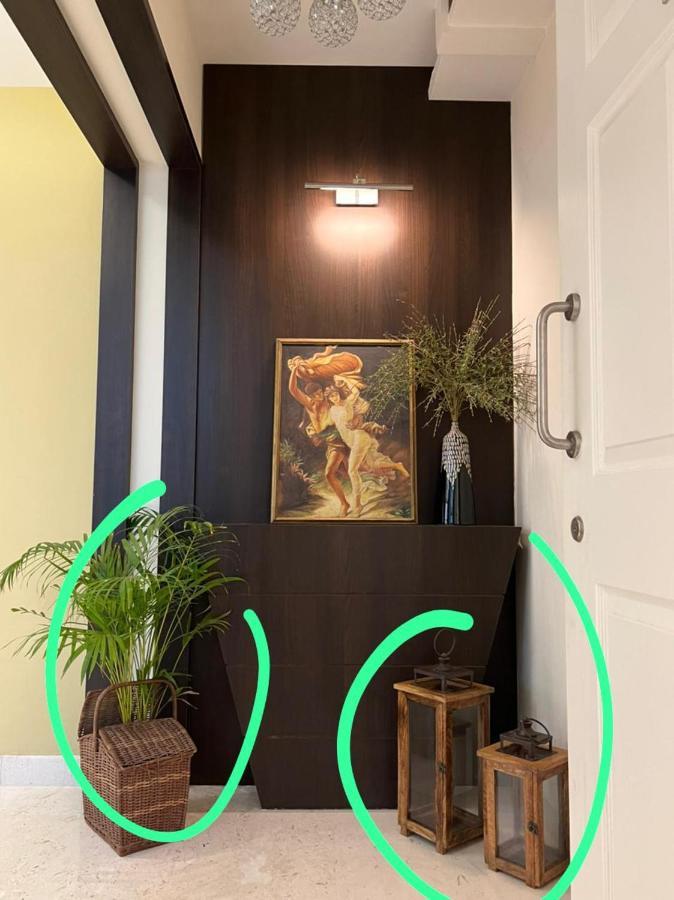 Serene Living At Marine Drive At Apartment