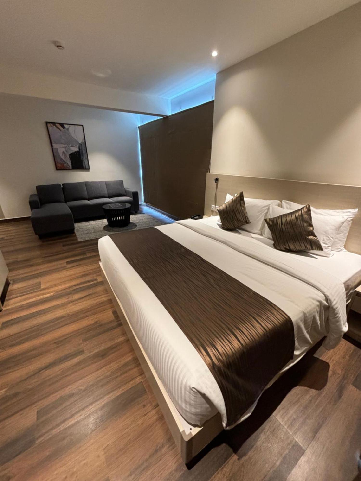 Presidency Airport Hotel Kochi