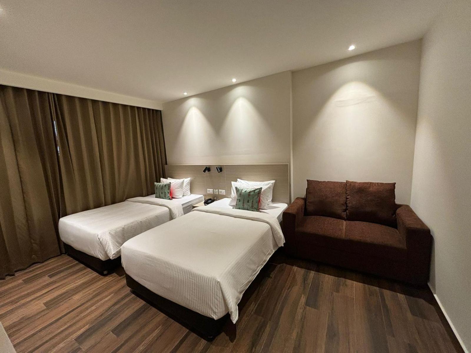 Presidency Airport Hotel 4*