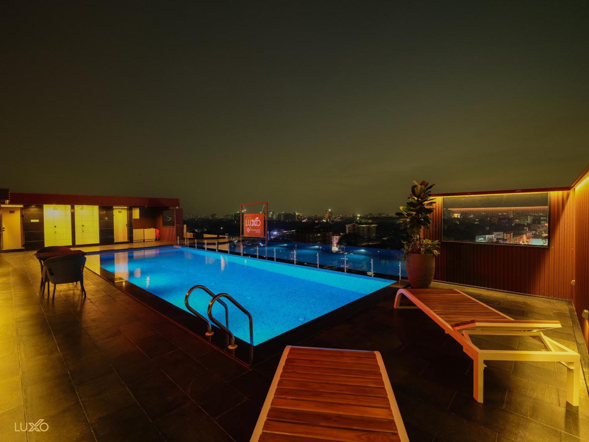 Luxo Hotel 4*