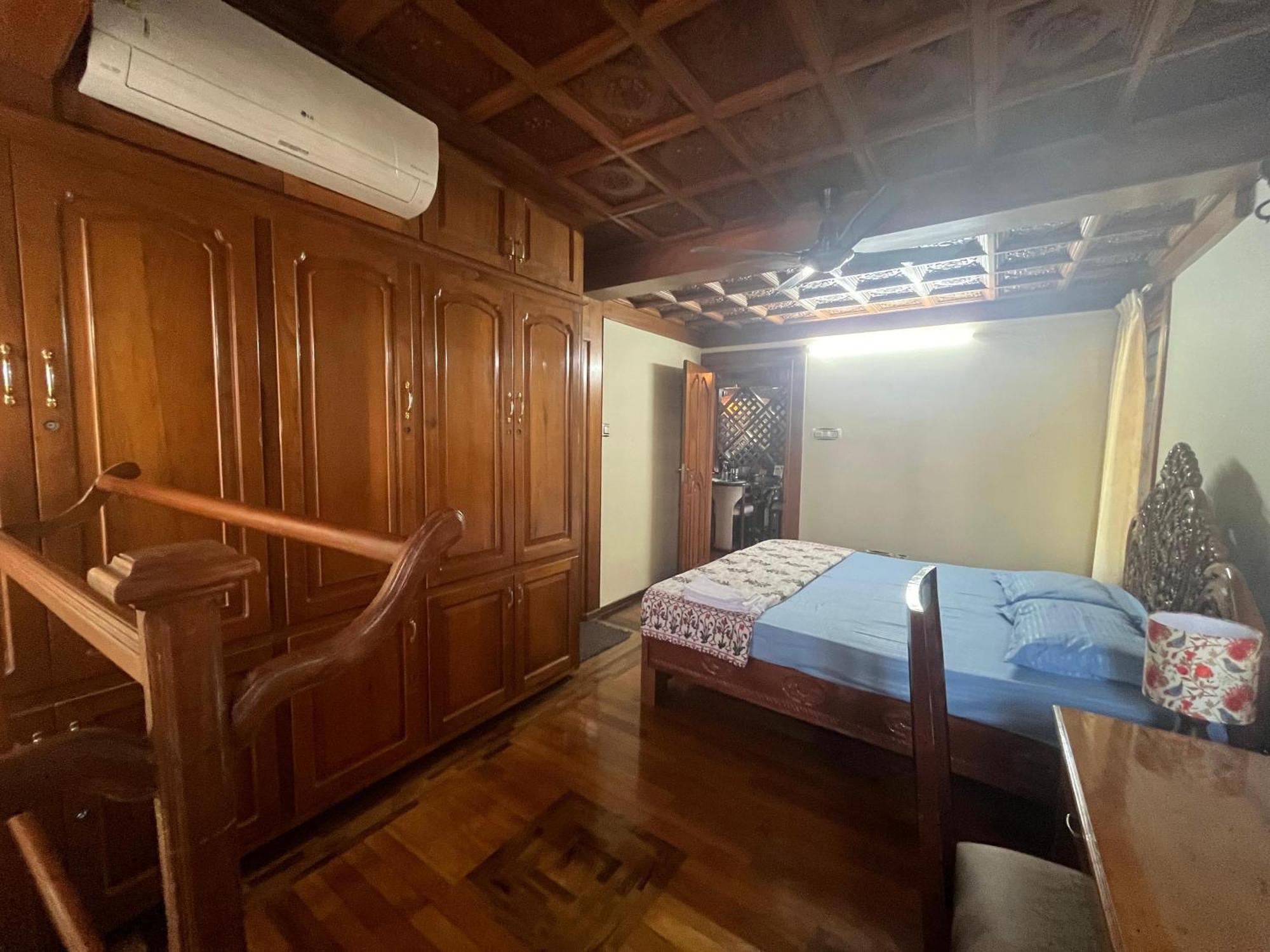 Court View Apartment Kochi