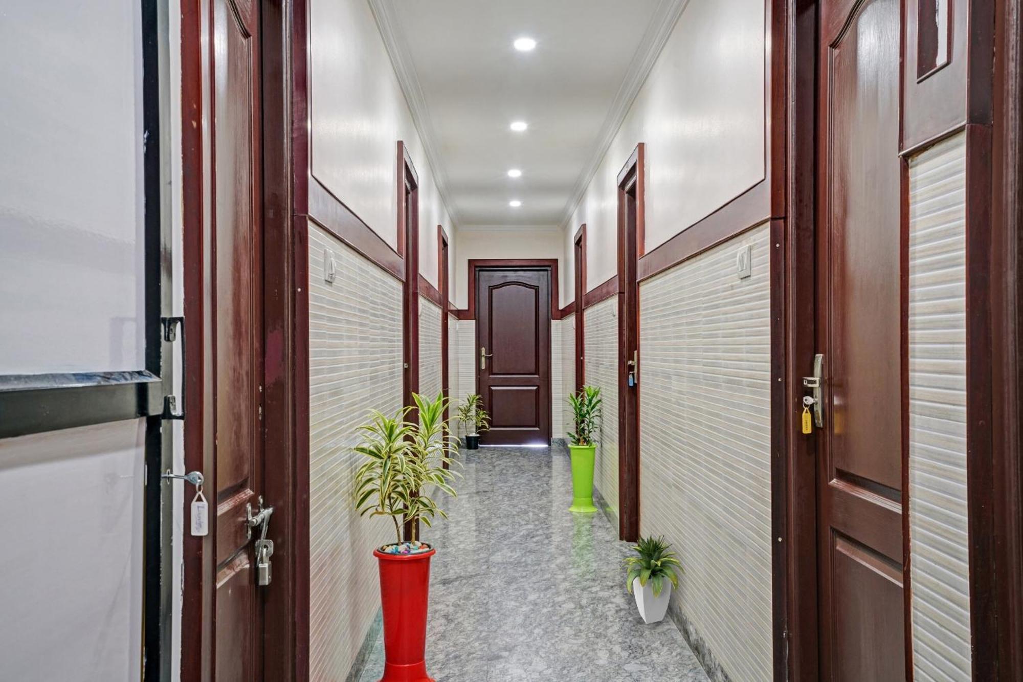 Hotel O Mezban Grand Kochi