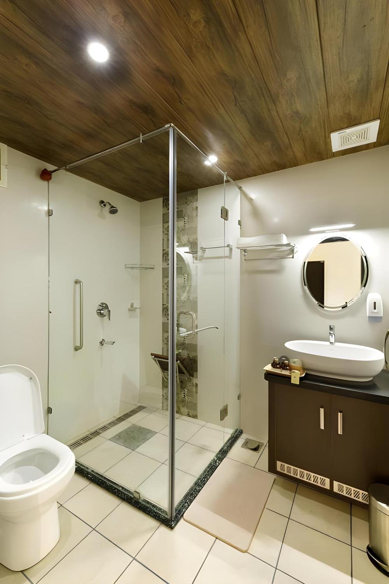 Hotel Lhasa Ayurveda And Wellness - A Blusalzz Collection, Kochi, Kerala