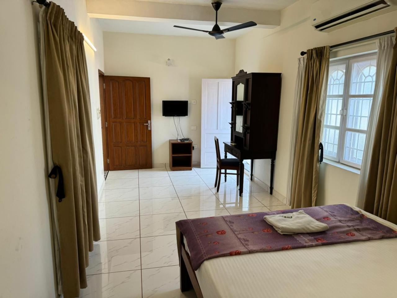 Aambal Residency Lodge