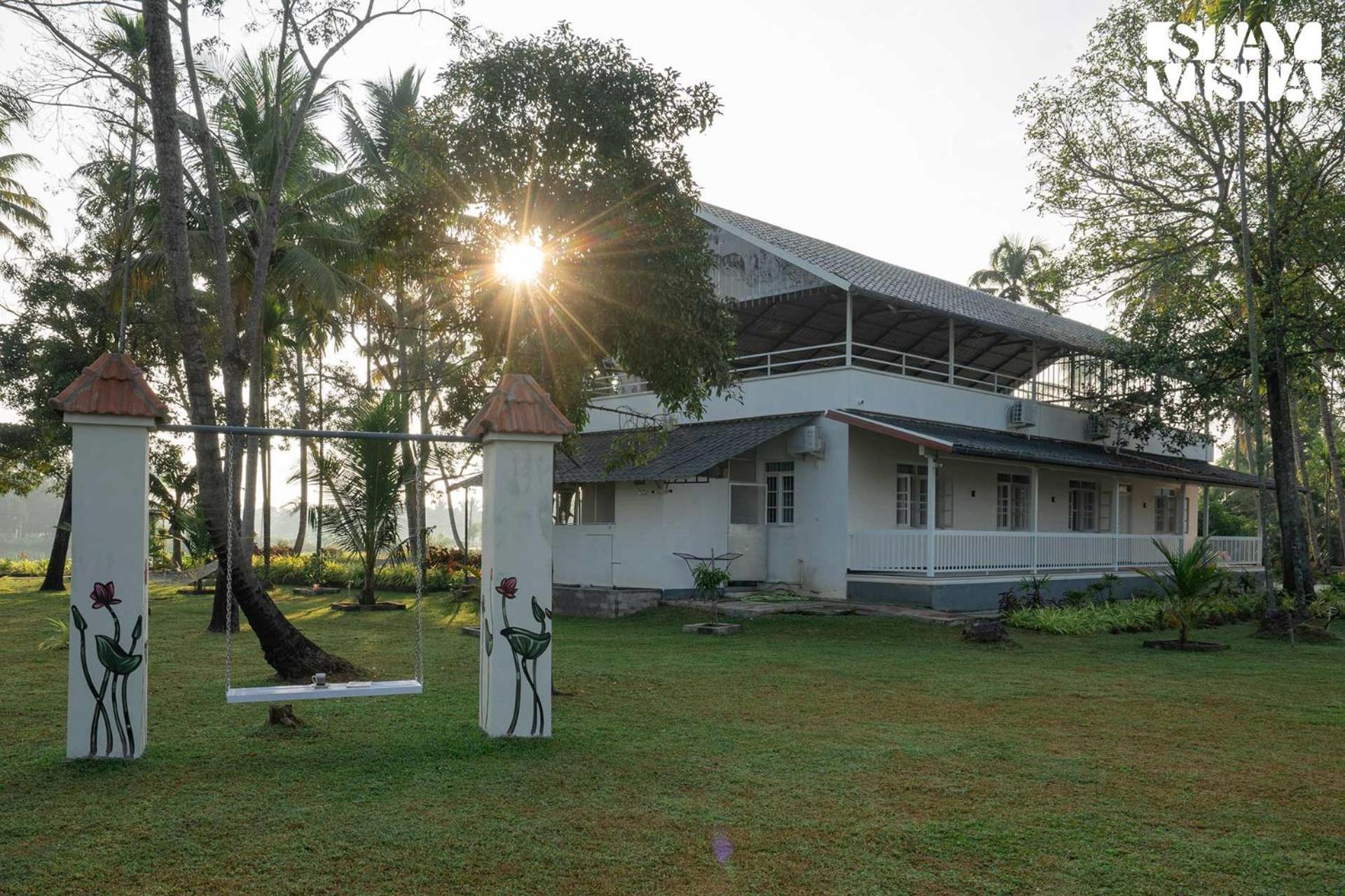 Aqua Vista Riverview By Stayvista - Private Pool Villa *