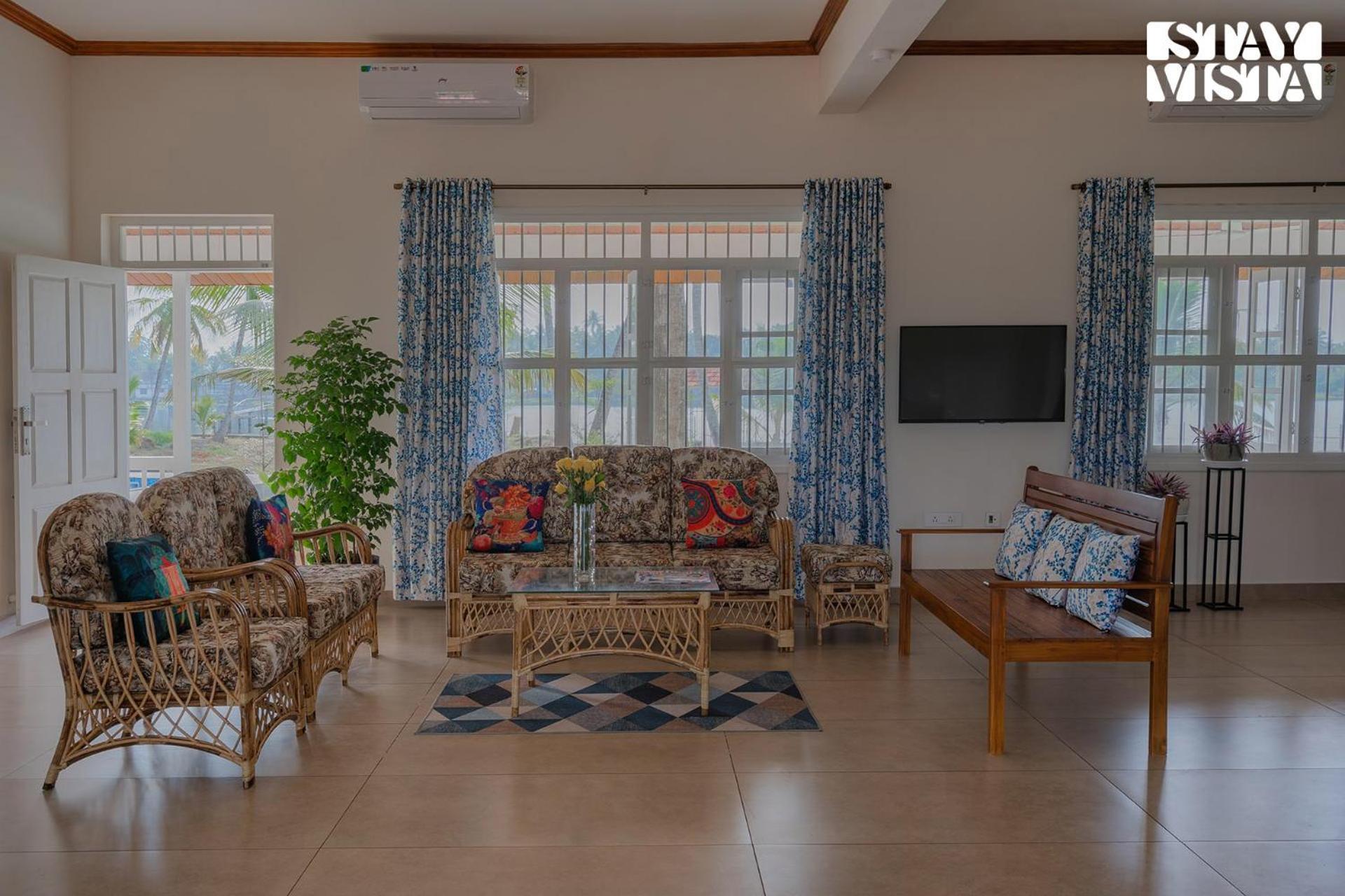 Aqua Vista Riverview By Stayvista - Private Pool *