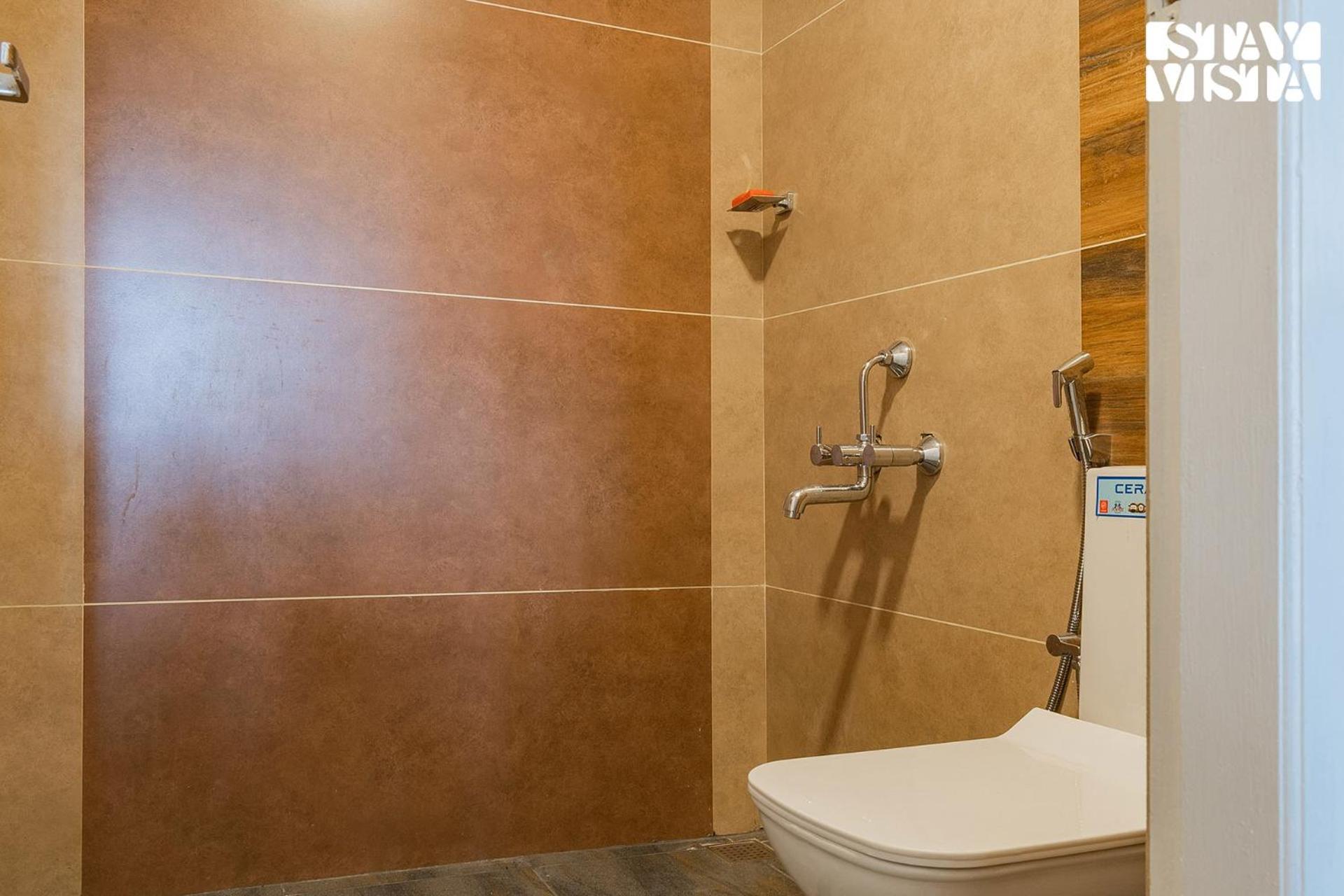 Aqua Vista Riverview By Stayvista - Private Pool
